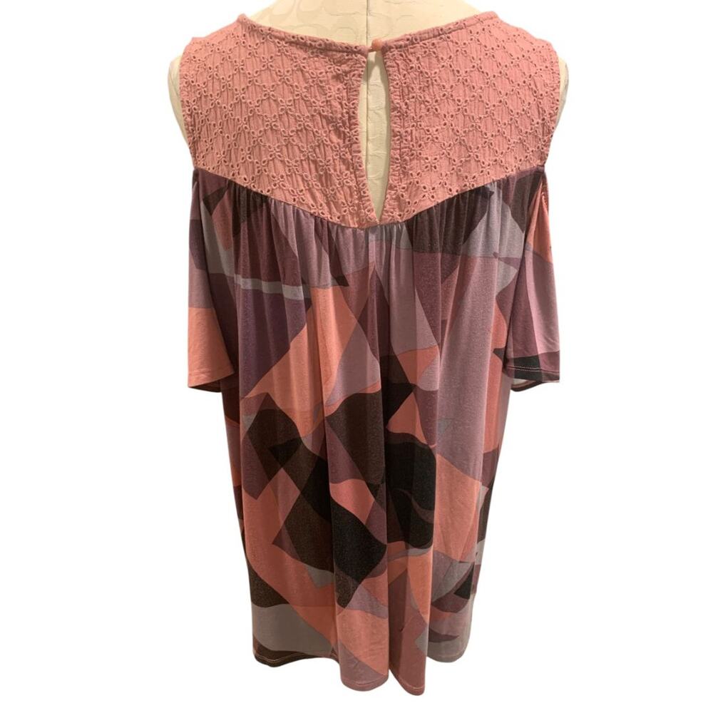 Size 3X Torrid Super Soft Knit Womens Plus Size Shirt Cold Shoulder Eyelet Trim - Picture 5 of 8